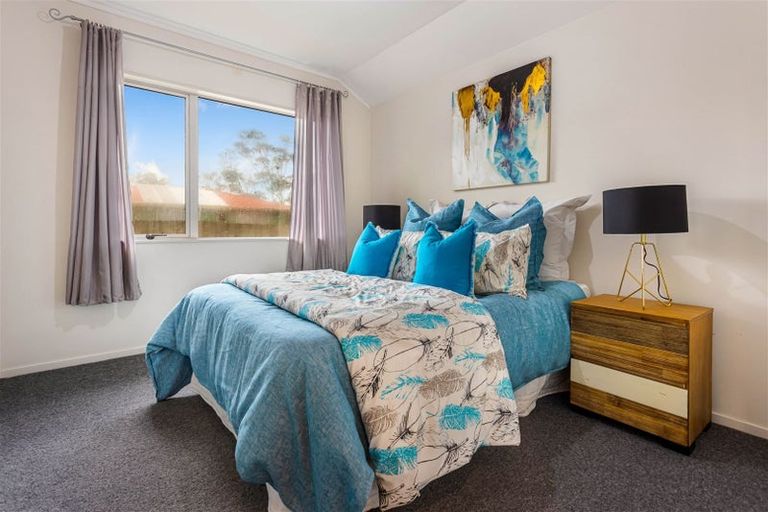 Photo of property in 34a Birdwood Road, Swanson, Auckland, 0612