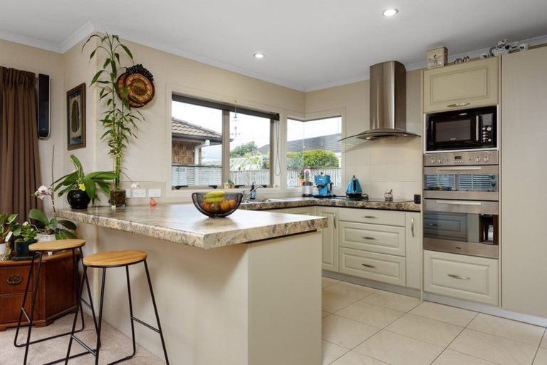 Photo of property in 74b Simpson Road, Papamoa Beach, Papamoa, 3118