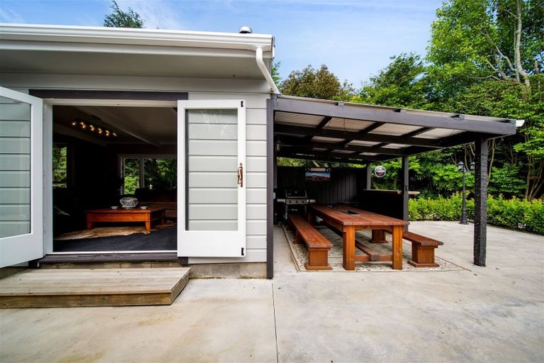 Photo of property in 279 Manutahi Road, Lepperton, New Plymouth, 4372