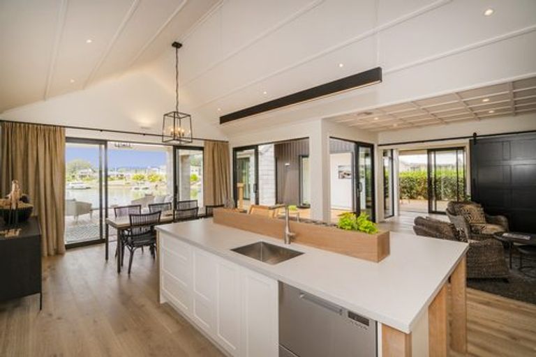 Photo of property in 61c Breadalbane Avenue, Havelock North, 4130