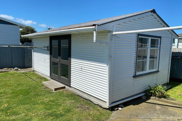 Photo of property in 10 Cornfoot Street, Castlecliff, Whanganui, 4501
