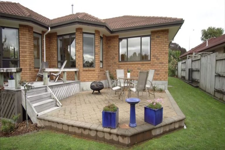 Photo of property in 143 Summerhill Drive, Fitzherbert, Palmerston North, 4410