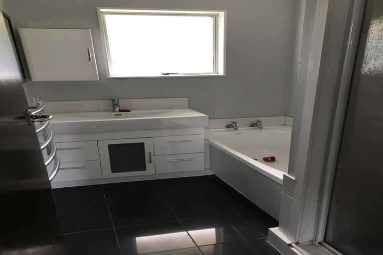 Photo of property in 26 Elmwood Crescent, Pukete, Hamilton, 3200