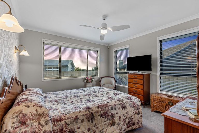 Photo of property in 14 Mervyn Place, Ohauiti, Tauranga, 3112