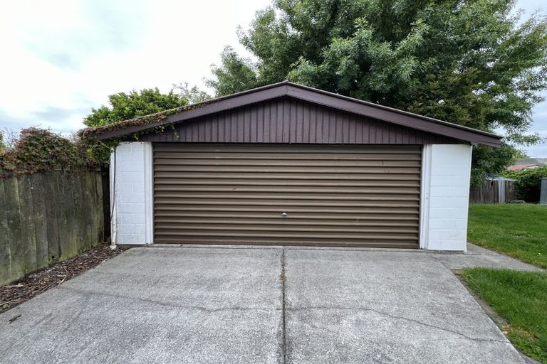 Photo of property in 18 Resolution Place, Bryndwr, Christchurch, 8053