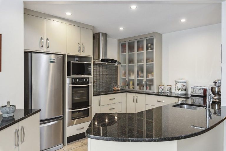 Photo of property in 18a Garden Road, Raumati Beach, Paraparaumu, 5032