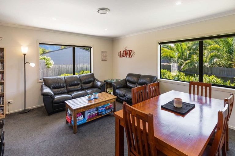 Photo of property in 28 Poynter Place, Tawhero, Whanganui, 4501