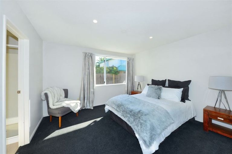 Photo of property in 511a Harewood Road, Harewood, Christchurch, 8051