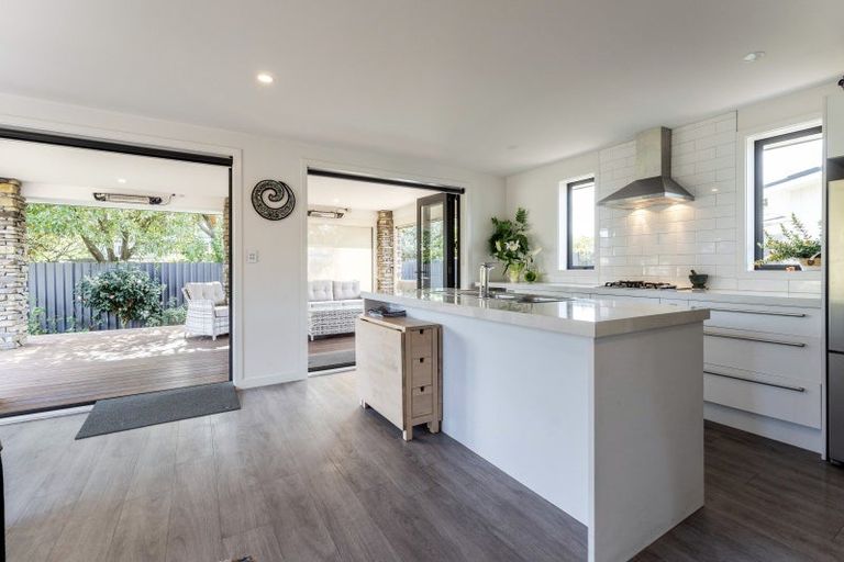 Photo of property in 31a Cradock Street, South New Brighton, Christchurch, 8062