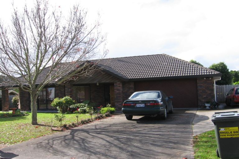 Photo of property in 24 Vanderbilt Parade, Albany, Auckland, 0632