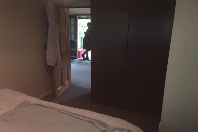 Photo of property in 23 Hawkhurst Road, Lyttelton, 8082