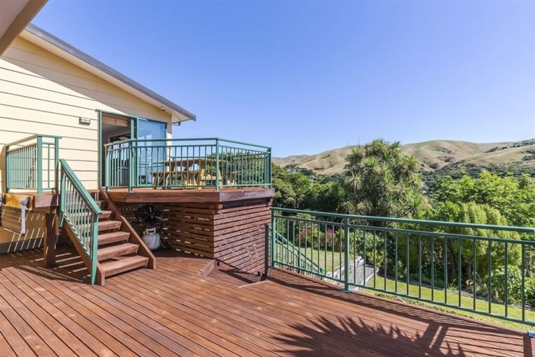 Photo of property in 59 Sea Vista Drive, Pukerua Bay, 5026