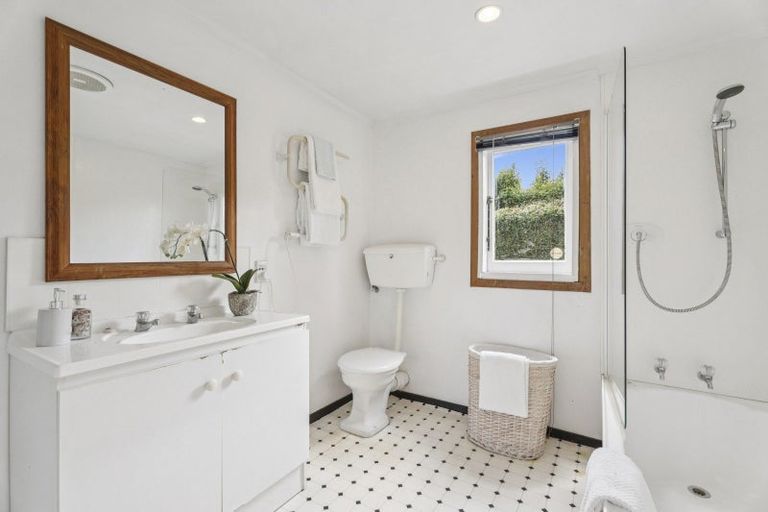 Photo of property in 1/61 Mcintyre Road, Mangere Bridge, Auckland, 2022