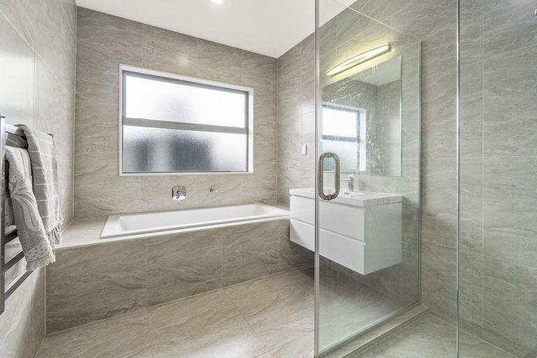 Photo of property in 191 Matua Road, Kumeu, 0810