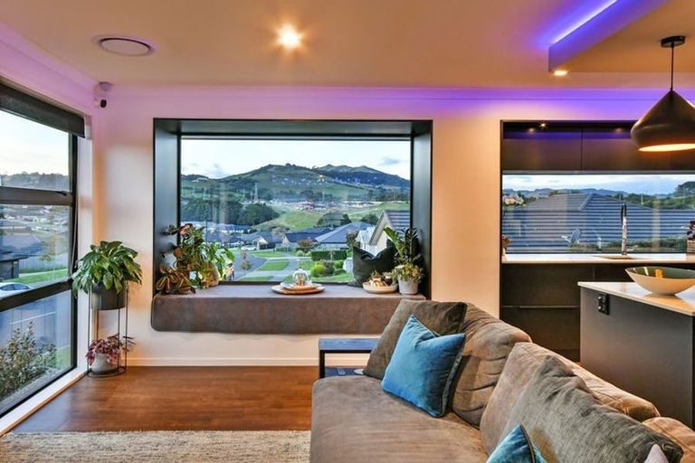 Photo of property in 62 Hillpark Drive, Pokeno, 2402