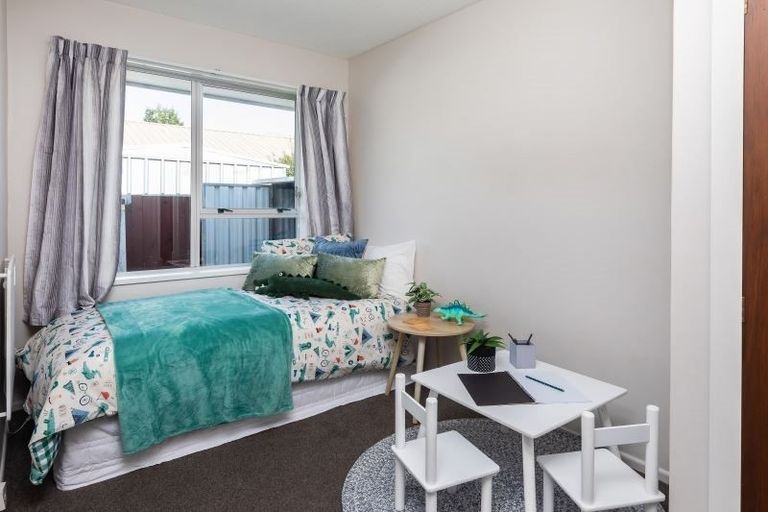 Photo of property in 1/4 Tracy Place, Redwood, Christchurch, 8051