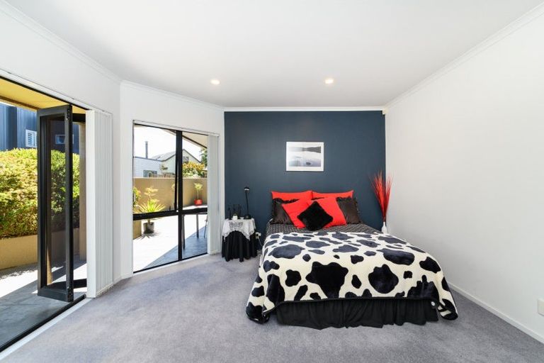 Photo of property in 6 Dougherty Place, Hokowhitu, Palmerston North, 4410