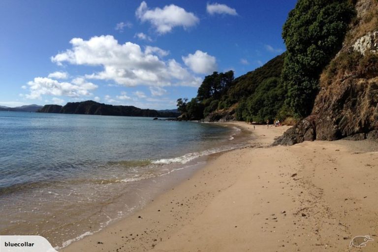 Photo of property in 193 Huaroa Road, Russell, 0272