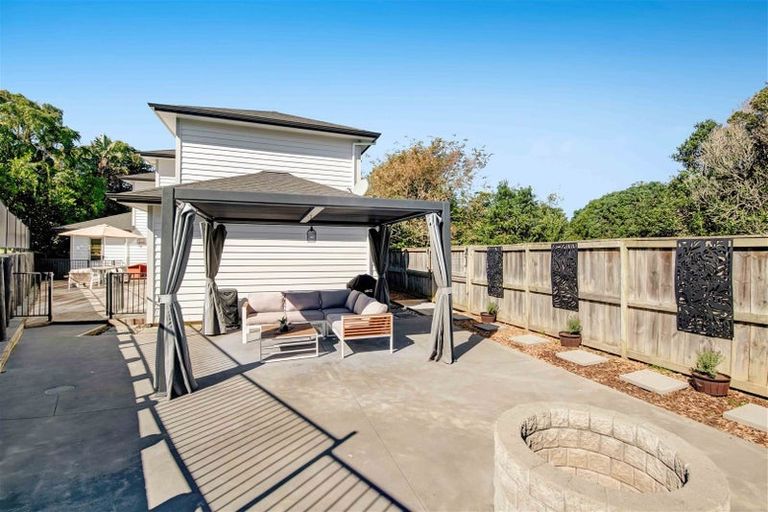 Photo of property in 1 Astrolabe Place, Gulf Harbour, Whangaparaoa, 0930