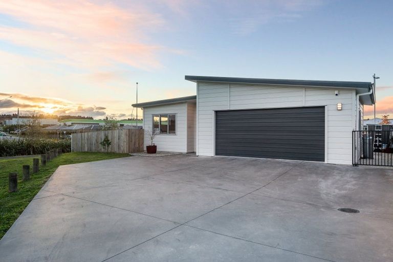 Photo of property in 210 Lakes Boulevard, Pyes Pa, Tauranga, 3112