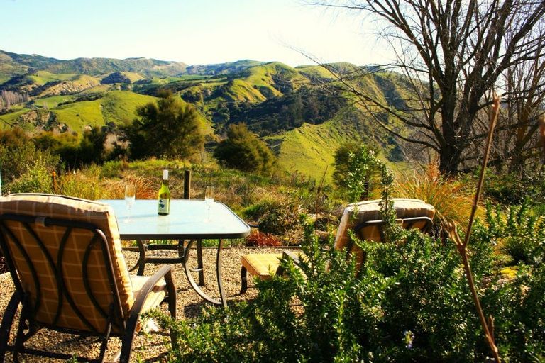 Photo of property in Hedgeley Road, Eskdale, Napier, 4182