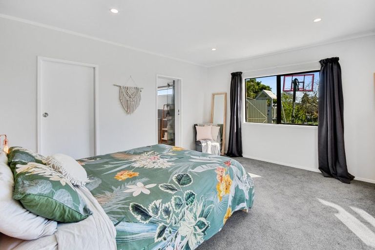 Photo of property in 12 Mareretu Avenue, Patumahoe, Pukekohe, 2679