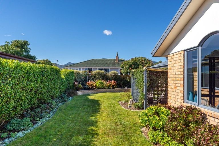 Photo of property in 28 Allport Place, Stoke, Nelson, 7011