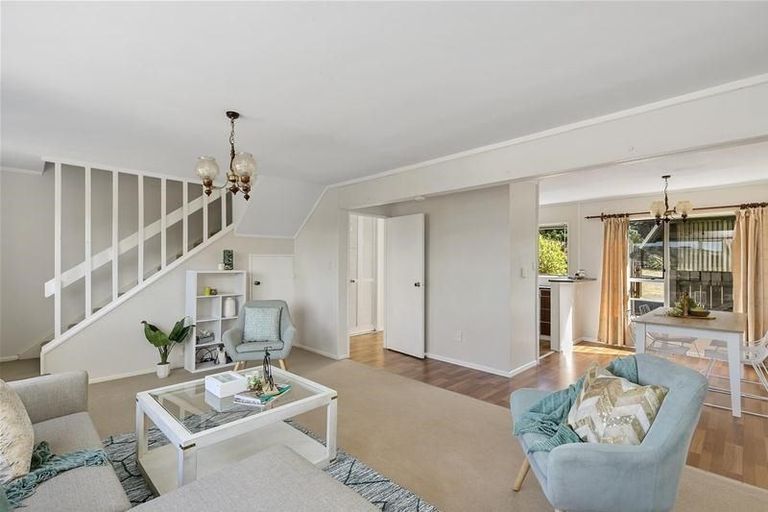 Photo of property in 68 Cunliffe Street, Churton Park, Wellington, 6037