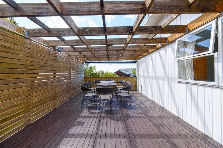 Photo of property in 23 Malters Place, Browns Bay, Auckland, 0630