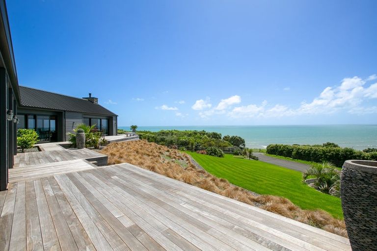 Photo of property in 13 Washer Road, Omata, New Plymouth, 4374