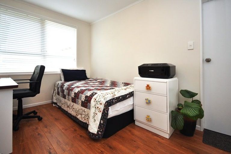Photo of property in 3/8 Akehurst Avenue, New Lynn, Auckland, 0600