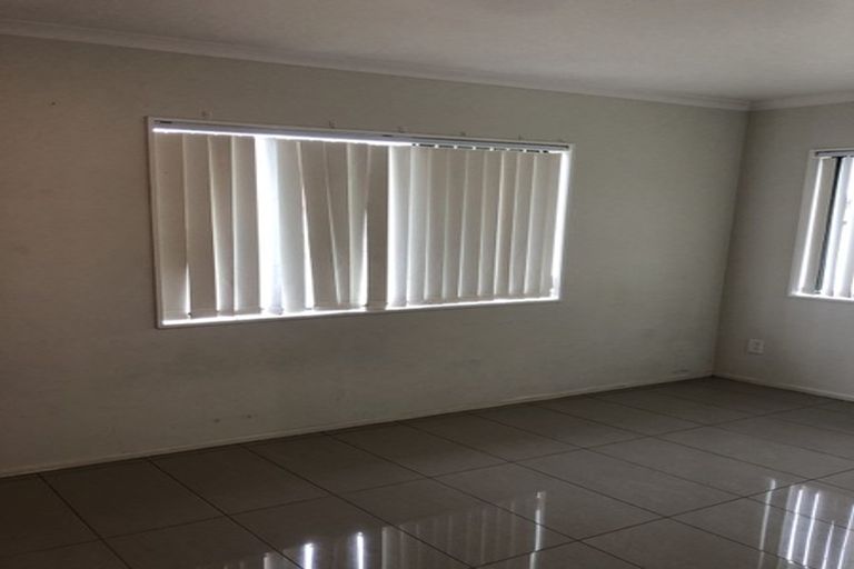 Photo of property in 25 Medvale Avenue, Flat Bush, Auckland, 2019