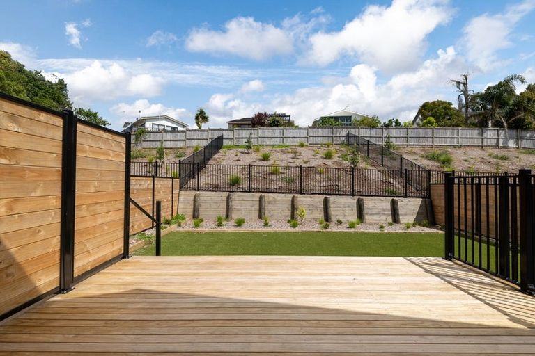 Photo of property in 36b Kukuwai Avenue, Red Beach, 0932