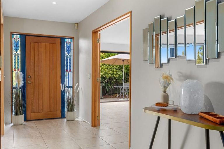 Photo of property in 81 Whaka Terrace, Huntsbury, Christchurch, 8022