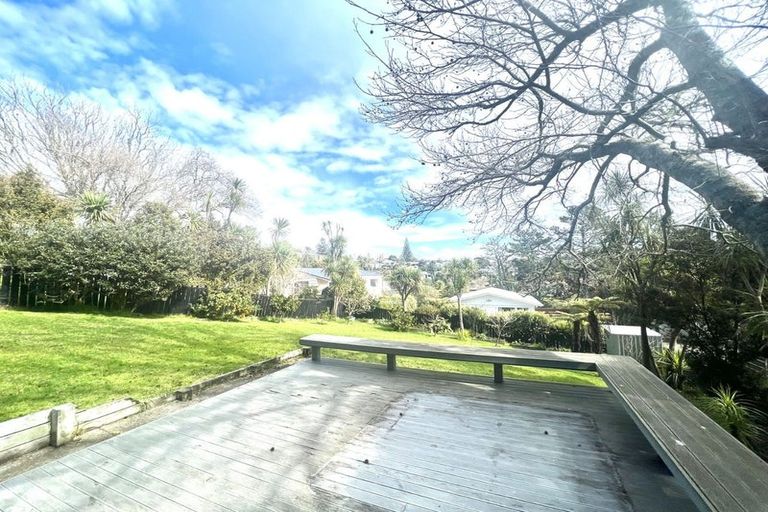 Photo of property in 16 Mawson Avenue, Torbay, Auckland, 0630