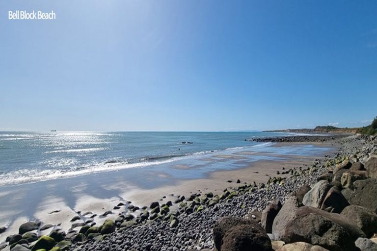 Photo of property in 19 Roka Street, Bell Block, New Plymouth, 4312