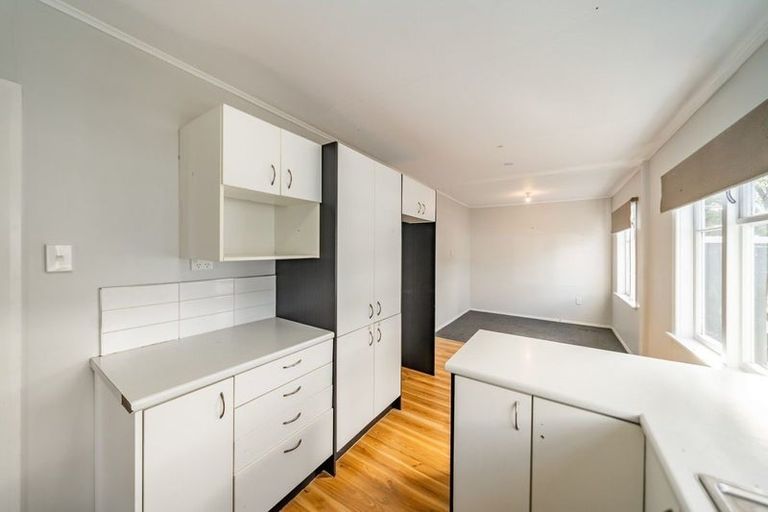 Photo of property in 5 Bythell Street, Wainuiomata, Lower Hutt, 5014