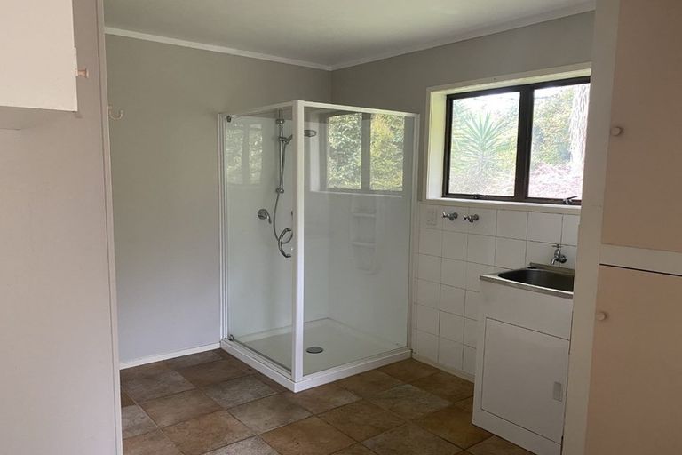 Photo of property in 121 Chamberlain Road, Massey, Auckland, 0614