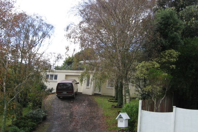 Photo of property in 10 Addis Place, Shelly Park, Auckland, 2014