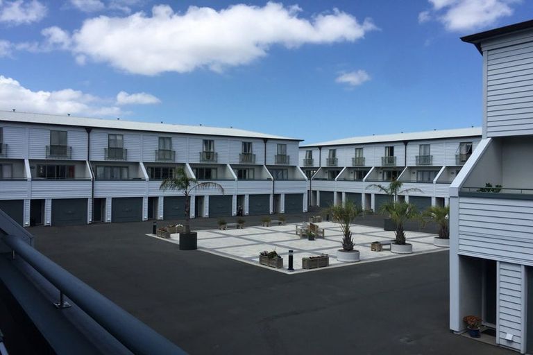 Photo of property in 25/10 Ruru Street, Eden Terrace, Auckland, 1021