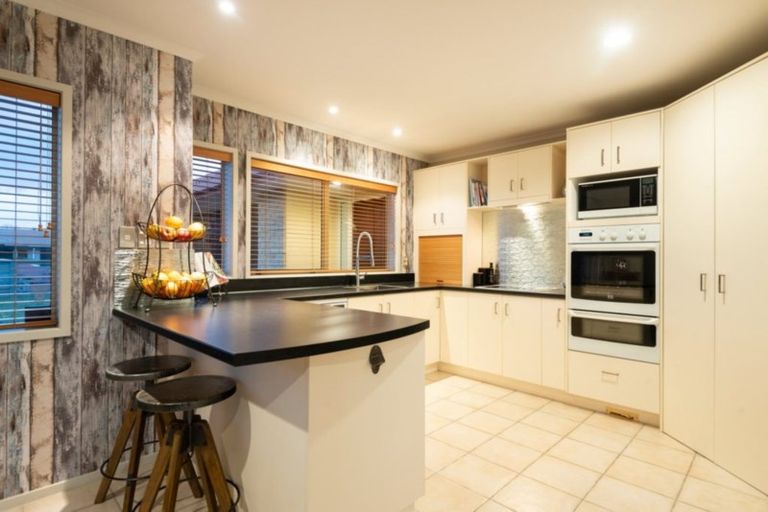 Photo of property in 12 Kestrel Avenue, Welcome Bay, Tauranga, 3112