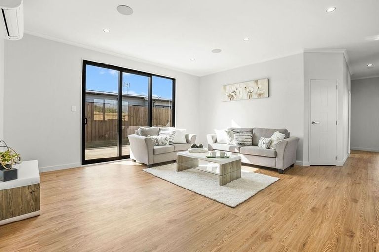 Photo of property in 65 Clarks Beach Road, Clarks Beach, 2122