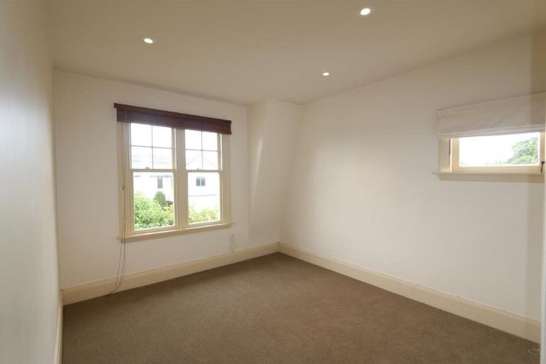 Photo of property in 30a Saint Albans Street, Bradford, Dunedin, 9011