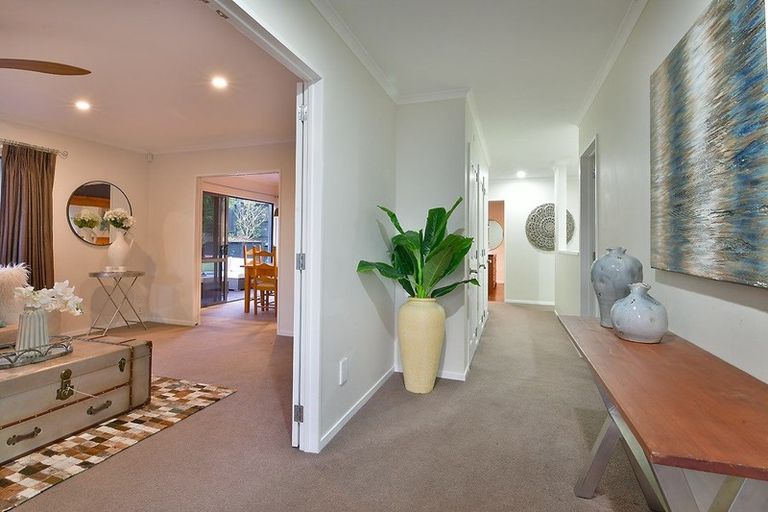 Photo of property in 135 Greenhithe Road, Greenhithe, Auckland, 0632