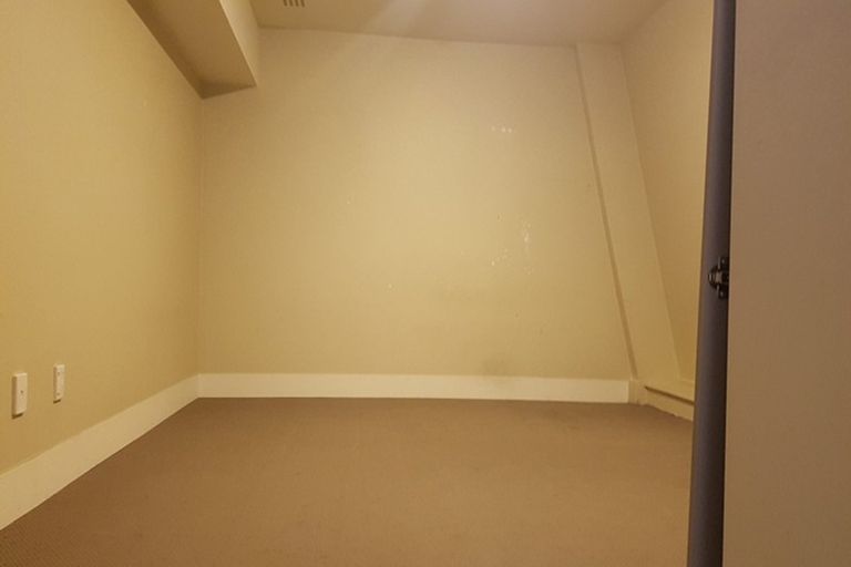 Photo of property in 13 Bruce Road, Glenfield, Auckland, 0629