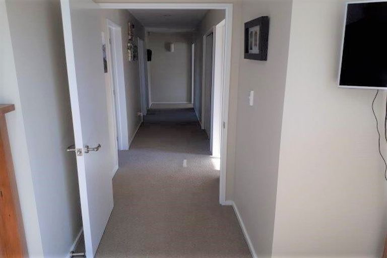 Photo of property in 8 Wattle Lane, Rangiora, 7400