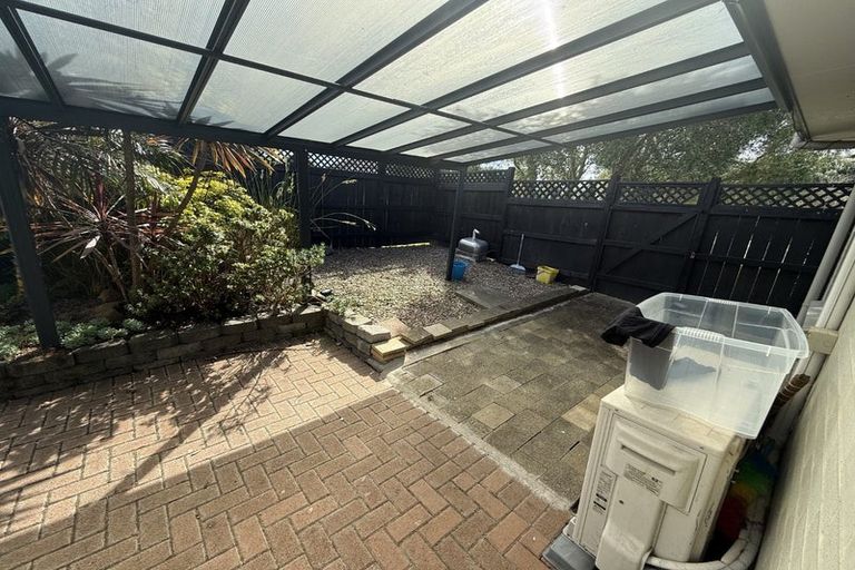 Photo of property in 204 Wattle Farm Road, Wattle Downs, Auckland, 2103