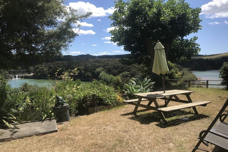 Photo of property in 324 Puketona Road, Haruru, 0204