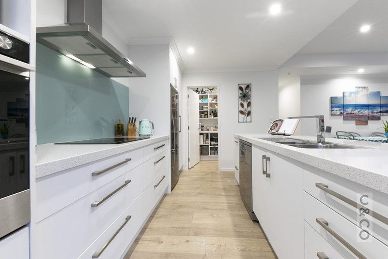 Photo of property in 5 Walnut Road, Riverhead, 0820