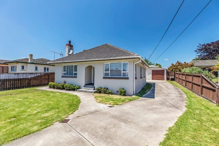 Photo of property in 15 Howden Street, Waiuku, 2123